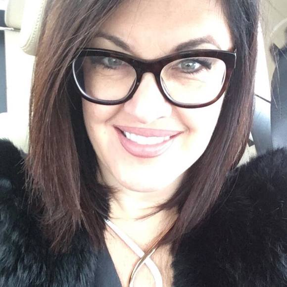 Meet your Posher, Chantal - Picture 1 of 1